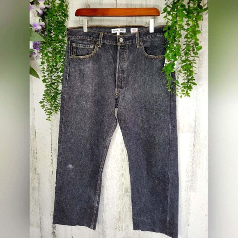 Authentic Levi's Re/ Done High Rise Cut Off Jean - Picture 2 of 11
